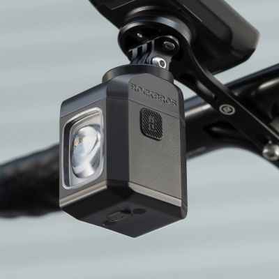 2. Rockbros M8 1600lm Fahrrad-Frontlicht mit Fernbedienung, 10 m Reichweite, wiederaufladbarem 4000 mAh Akku – Schwarz