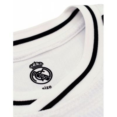 6. Real Madrid Mbappe Box Heimtrikot RM 2024/25 Jr RM24B1E