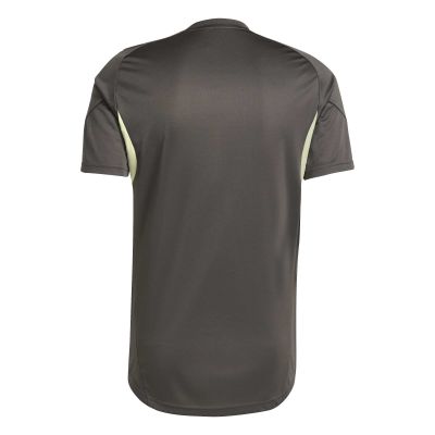 2. adidas Real Madrid Trainingstrikot JP4049