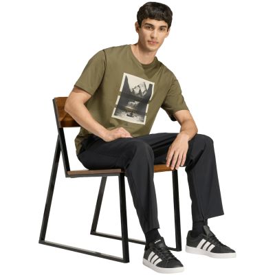 6. adidas Herren Outdoor Kajak Grafik T-Shirt olivgrün KB2540