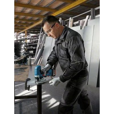 4. Bosch GST 185-LI elektrische Stichsäge, 3500 Hübe/min, 1,9 kg