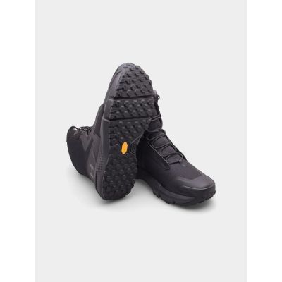7. Under Armour Valsetz M 3027381-001 Schuhe