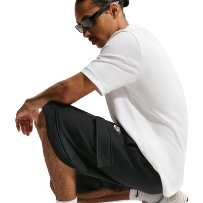 4. Nike Club Herrenshorts Schwarz FN3525 010
