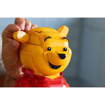 8. LEGO Disney 43300 - Winnie Puuh