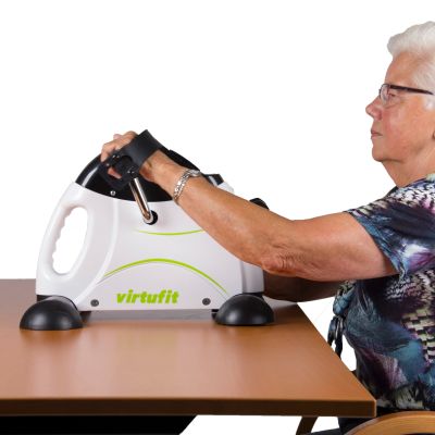 23. VIRTUFIT V3 CHAIR BIKE / FAHRRADTRAINER MIT GRIFF UND COMPUTER