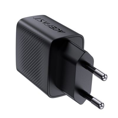 4. Acefast A78 GaN USB-A / USB-C PD 20W Netzwerkladegerät - Schwarz