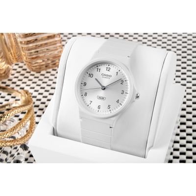 5. CASIO MQ-24B-7BEF Unisex-Damenuhr + Box