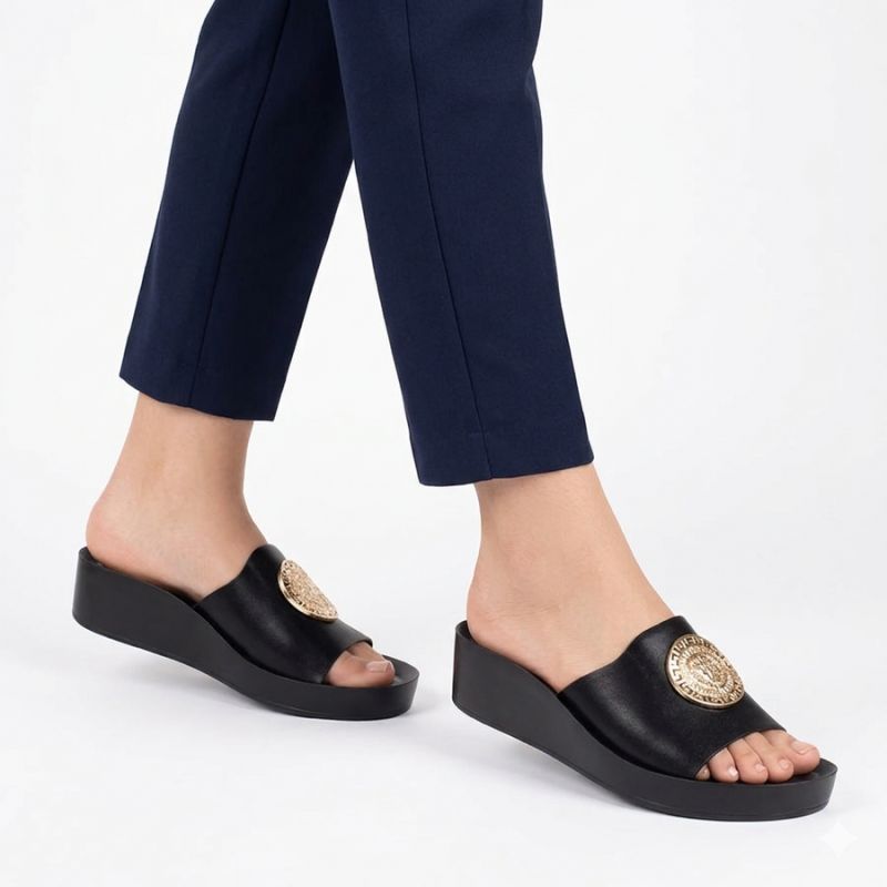 4. Schwarze Plateau-Flip-Flops für Damen, Modell Potocki 43326