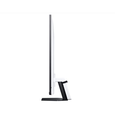 38. Samsung 43" Odyssey Monitor (LS43CG700NUXEN)