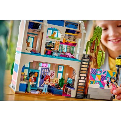 26. LEGO Friends 42687 – Liann-Familienhaus