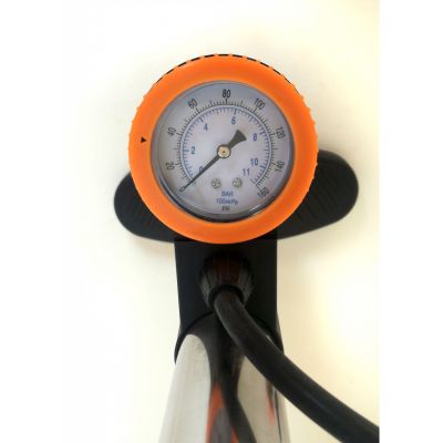 2. Yakima 100295 Handpumpe mit Manometer
