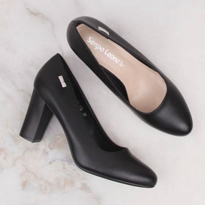 9. Sergio Leone W SK193A schwarze Pumps mit Blockabsatz 