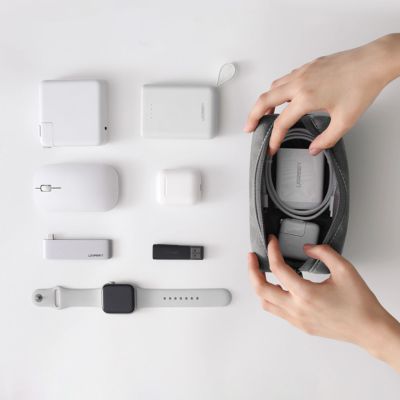 3. Ugreen Case Pouch Multifunktionaler Organizer für Zubehör grau (LP285)