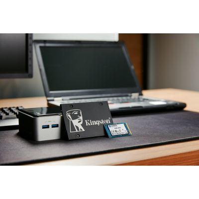 8. KINGSTON SSD SKC600MS/256G KC600 SATA3