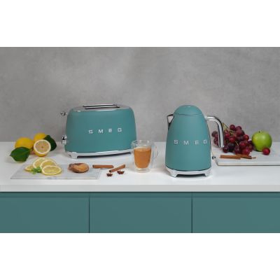 11. Smeg Wasserkocher 50er Jahre Stil Smaragdgrüner Wasserkocher