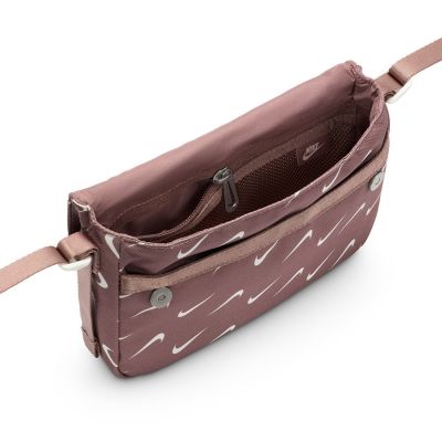 5. Nike Sportswear Futura 365 Gürteltasche FN0938-208