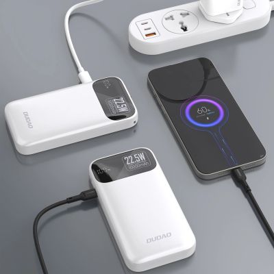 2. Dudao K31 10000 mAh 22,5 W PD Powerbank mit integriertem Kabel - Weiß