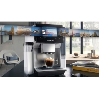 2. Siemens TQ715R03 EQ700 Espressomaschine (silber; 19 bar)