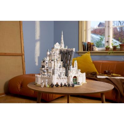 28. LEGO Icons 11377 - Der Herr der Ringe: Minas Tirith