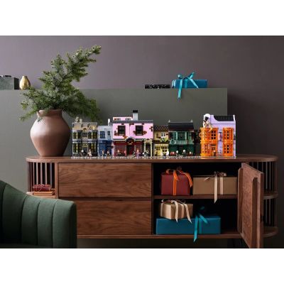 17. LEGO Harry Potter 75978 Winkelgasse