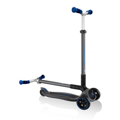 6. Globber Master Prime 3-Rad-Scooter / Schwarz - Marineblau 664-100