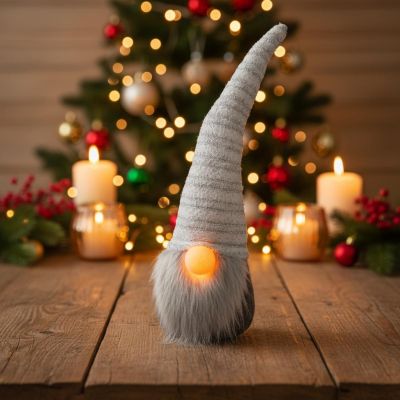 5. Gartenzwerg mit langem, weißem Hut und Glitzernase, 42 cm