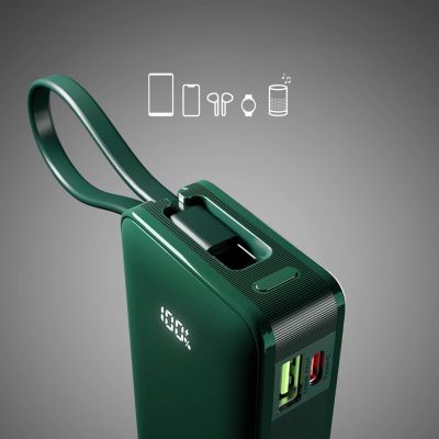 6. Powerbank SBS 10000 mAh 20W mit integriertem USB-C-Kabel und Digitalanzeige - grün