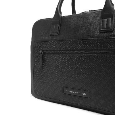 2. TOMMY HILFIGER MONOGRAM LAPTOP-TASCHE