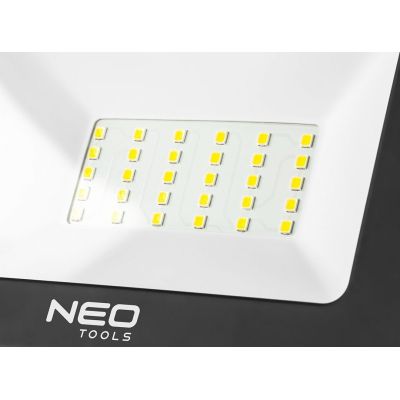 3. NEO Tools 99-063 Reflektor