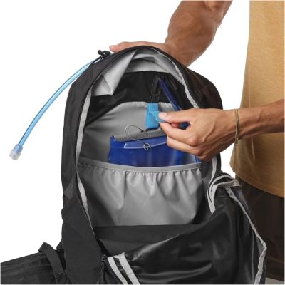 3. Salomon Trailblazer 10 Rucksack C21829