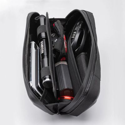 6. Rockbros B66 wasserdichte Fahrradtasche für Rahmen – Schwarz