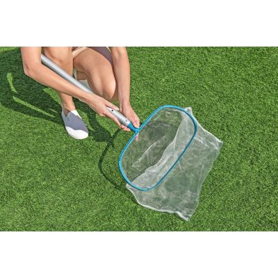 38. Bestway 58831 Poolreinigungsset