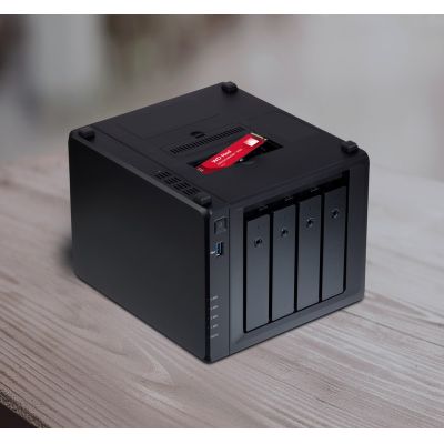 12. WD Red SN700 WDS100T1R0C SSD (1 TB ; M.2; PCIe NVMe 3.0 x4)