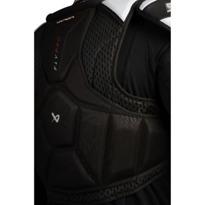 4. Bauer Vapor Flypro Int 1064789 Hockey-Schulterpolster