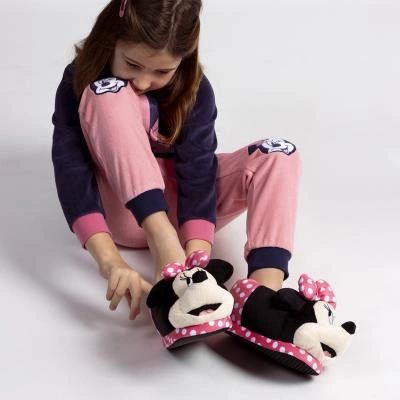 6. Cerda Minnie 3D Hausschuhe, weich, warm, modisch und märchenhaft
