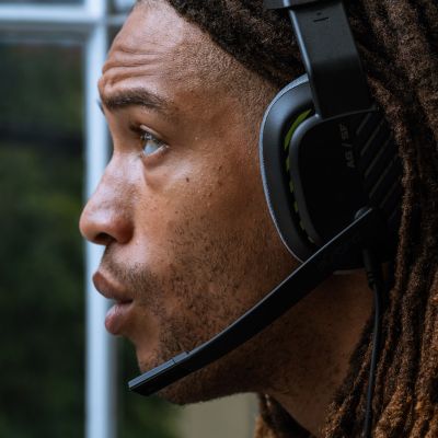 6. Logitech G A10 Kabelgebundenes Gaming-Headset mit Kopfbügel, Schwarz