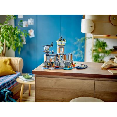 11. LEGO City 60419 Polizei auf der Gefängnisinsel