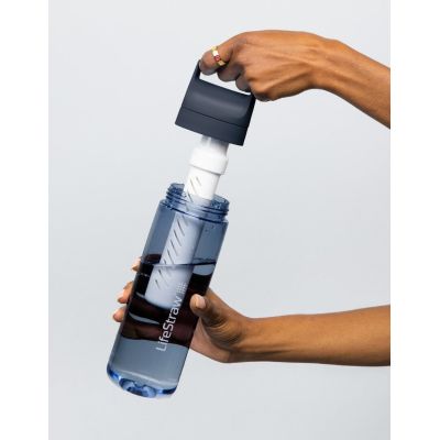 2. Lifestraw Go 2.0 Wasserfilterflasche 650 ml (22 oz) - Nordic Noir