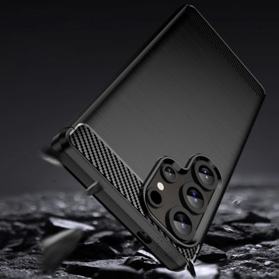4. Carbon Case Silikonhülle für Samsung Galaxy S25 Ultra - Schwarz