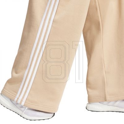 5. adidas Essentials 3-Streifen Fleece Wide W Hose IR5385