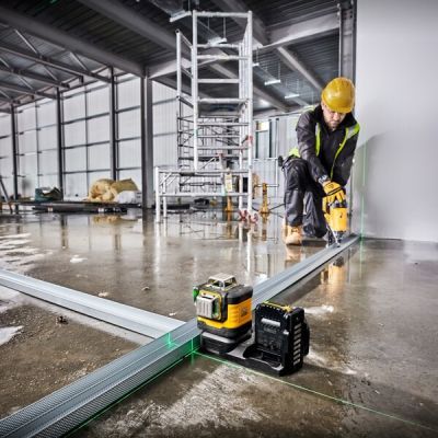 8. DeWALT DCE089NG18-XJ Dreh- und Linearwasserwaage 50 m