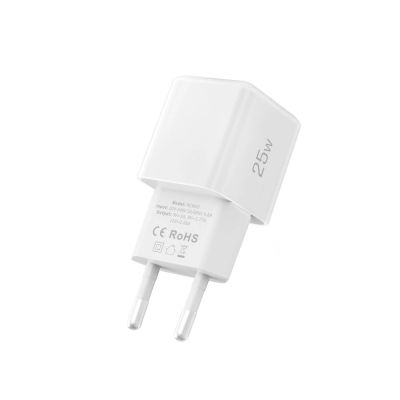 4. Tech-Protect NCM25 USB-C PD 25W Wandladegerät - Weiß