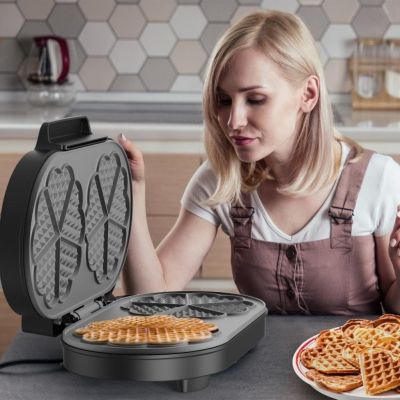 6. Black+Decker BXFC3200E 1400W Waffeleisen
