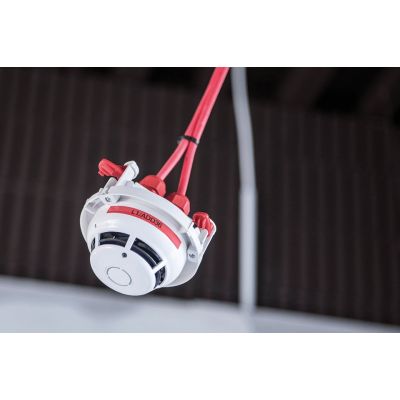 4. Brother PTE110VPYP1 Etikettendrucker, 180 x 180 dpi, 20 mm/s, TZe, QWERTY