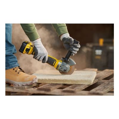 10. Akku-Winkelschleifer 125 mm 2x4,0 Ah SFMCG700M2K STANLEY