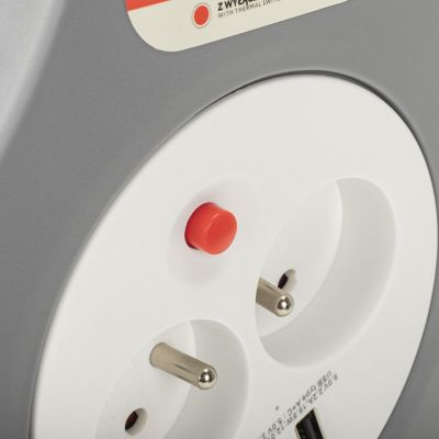 3. MONTIS VERLÄNGERUNGSKABEL FÜR HAUSHALT MIT ZWEI USB-A- UND USB-C-STECKDOSEN, 10 M, GRAU, MT188