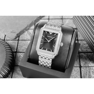5. Emporio Armani Herrenuhr Diego AR11755 + Box