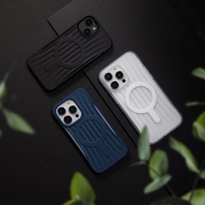 9. Raptic X-Doria Clutch Case iPhone 14 Pro mit MagSafe Rückseite transparent