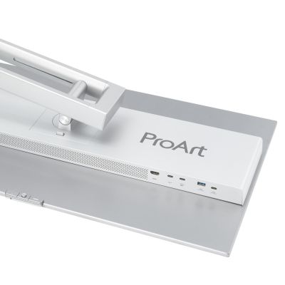 7. ASUS MONITOR 31,5"PA32UCDM ProArt 4K OLED 240 Hz