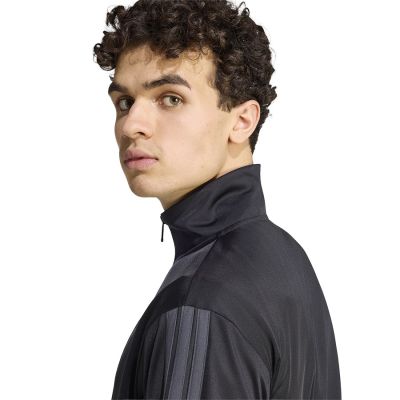 4. adidas Liverpool FC DNA Trainingsjacke KG2496